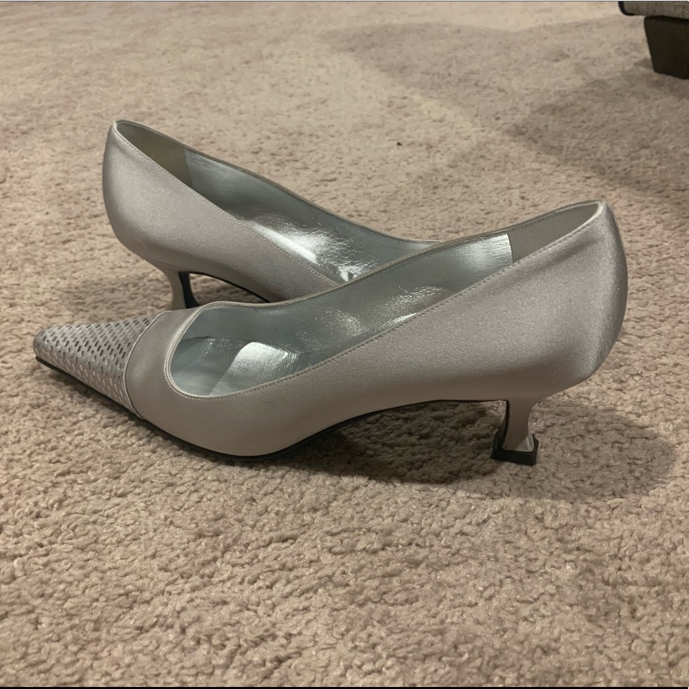 Vintage silver pointed toe heels